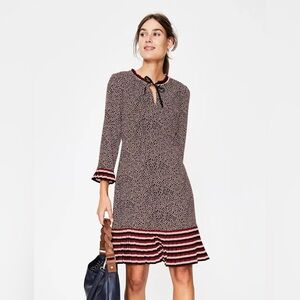 BODEN

Lara Pleat Detail Dress